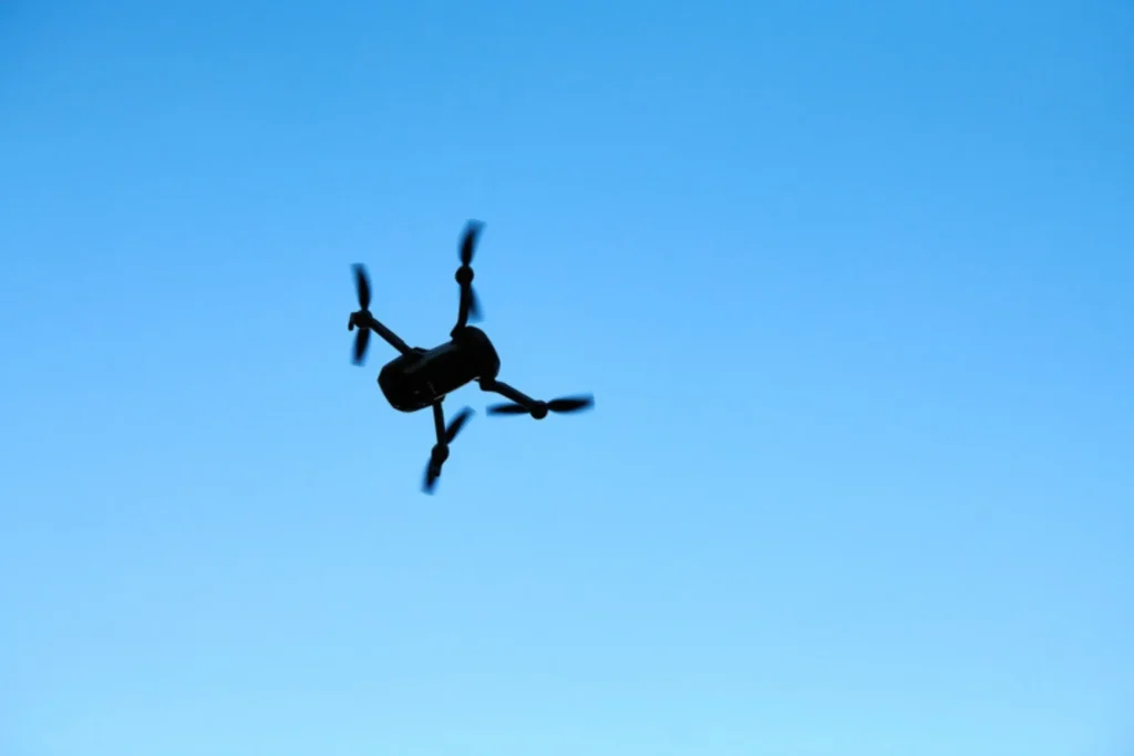 Dron za snimanje iz vazduha